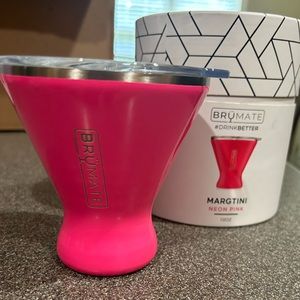 Brumate Margtini Neon Pink 10 oz
